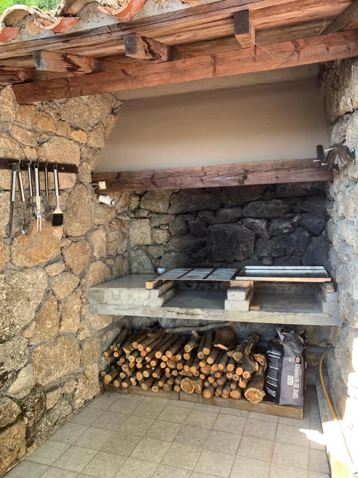 Gite Pommier Au Chateau Des Pauses Villa Saint-André-de-Majencoules Exterior foto